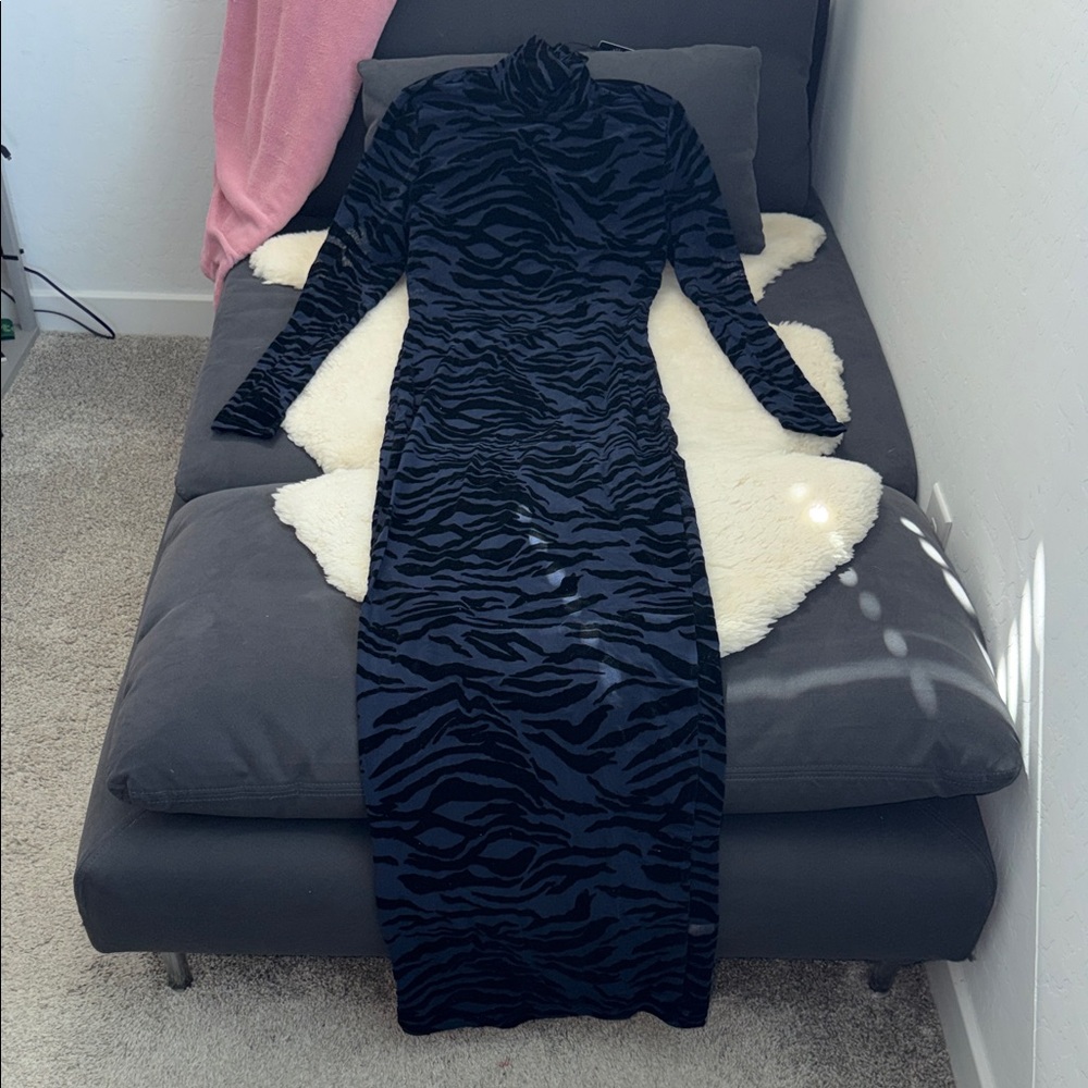 Black and Navy Zebra Patterned Mesh Maxi Dress
